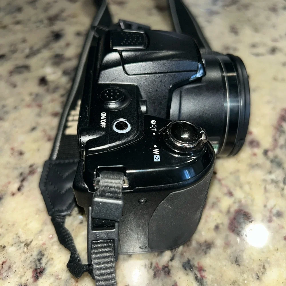 Nikon coolpixl310 digital camera